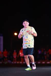 BIB: 25124
                            <button type="button" onclick="openModal(22960875)" class="btn btn-primary btn-sm float-right btn-popup" data-toggle="modal" data-target=".modal-high-quality">
                        <i class="fas fa-shopping-cart"></i> Add to Cart
                    </button>
                                            <button type="button" onclick="isThisMe(22960875, true)" class="btn btn-success btn-sm float-right btn-popup btn-isme hidden" data-toggle="tooltip" data-placement="bottom" title="นี่คือรูปของคุณใช่ไหม คลิกที่นี่เพื่อเอาเข้าอัลบั้ม">
                        <i class="fas fa-plus"></i> Add to album
                    </button>
                    <button type="button" onclick="isThisMe(22960875, false)" class="btn btn-warning btn-sm float-right btn-popup btn-isnotme hidden">
                        <i class="fas fa-ban"></i> Remove from album
                    </button>